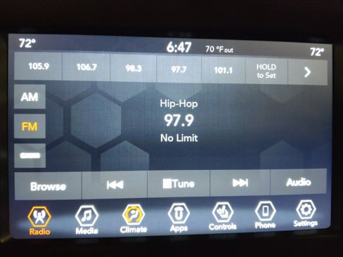 Used 2021 Jeep Renegade Latitude w/ Convenience Group image 25