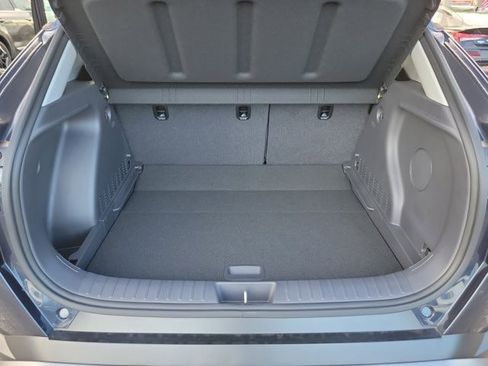 Used 2024 Hyundai Kona Limited FWD image 10