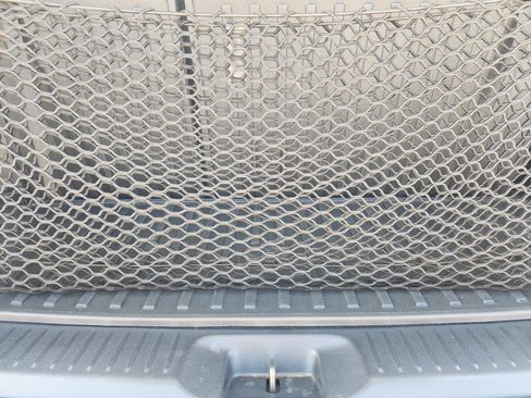 Used 2018 Toyota Highlander Limited image 32