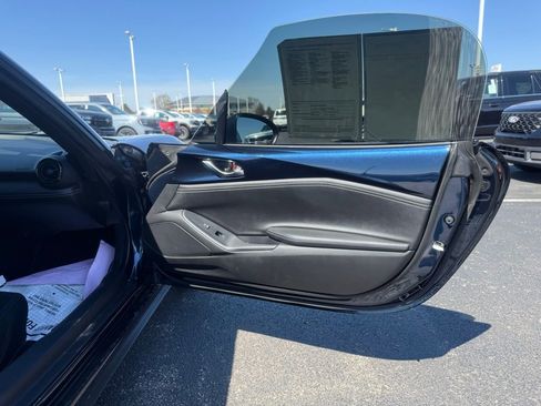 Used 2024 MAZDA MX-5 Miata Club image 38