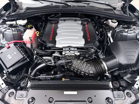 Used 2019 Chevrolet Camaro SS RWD image 12