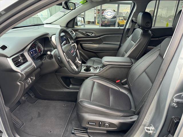 Used 2023 GMC Acadia SLT AWD/4WD image 6