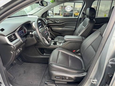 Used 2023 GMC Acadia SLT AWD/4WD image 6