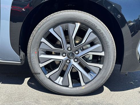 New 2026 Subaru Solterra AWD/4WD image 4