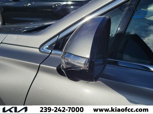 Used 2023 Hyundai Santa Fe Limited w/ Cargo Package AWD/4WD image 8