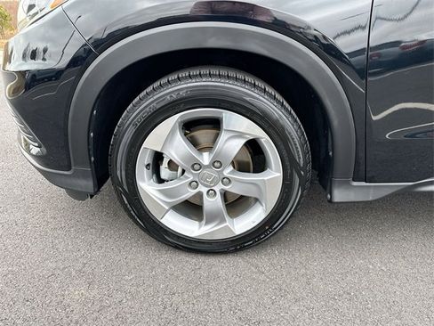 Used 2022 Honda HR-V LX image 13