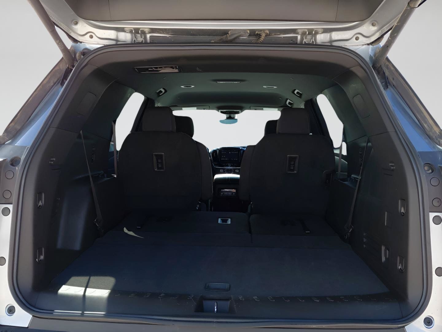 Used 2023 Chevrolet Traverse LT w/ Rear Camera Mirror Package AWD/4WD image 23