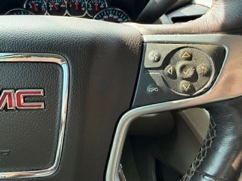 Used 2017 GMC Yukon SLT w/ Premium Edition AWD/4WD image 9