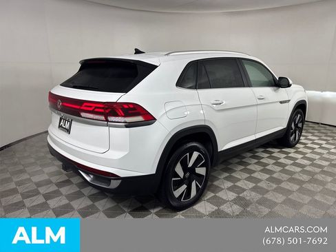 Used 2025 Volkswagen Atlas Cross Sport SE image 6