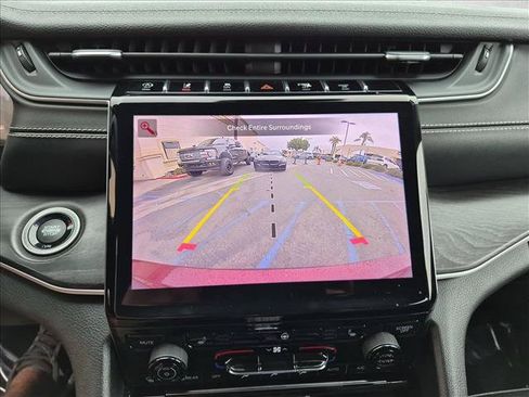 Used 2021 Jeep Grand Cherokee L Limited RWD image 14