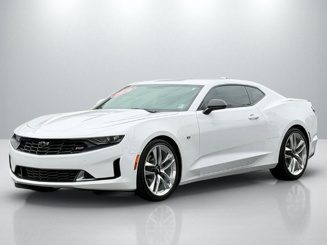 Used 2020 Chevrolet Camaro LT w/ RS Package RWD image 3