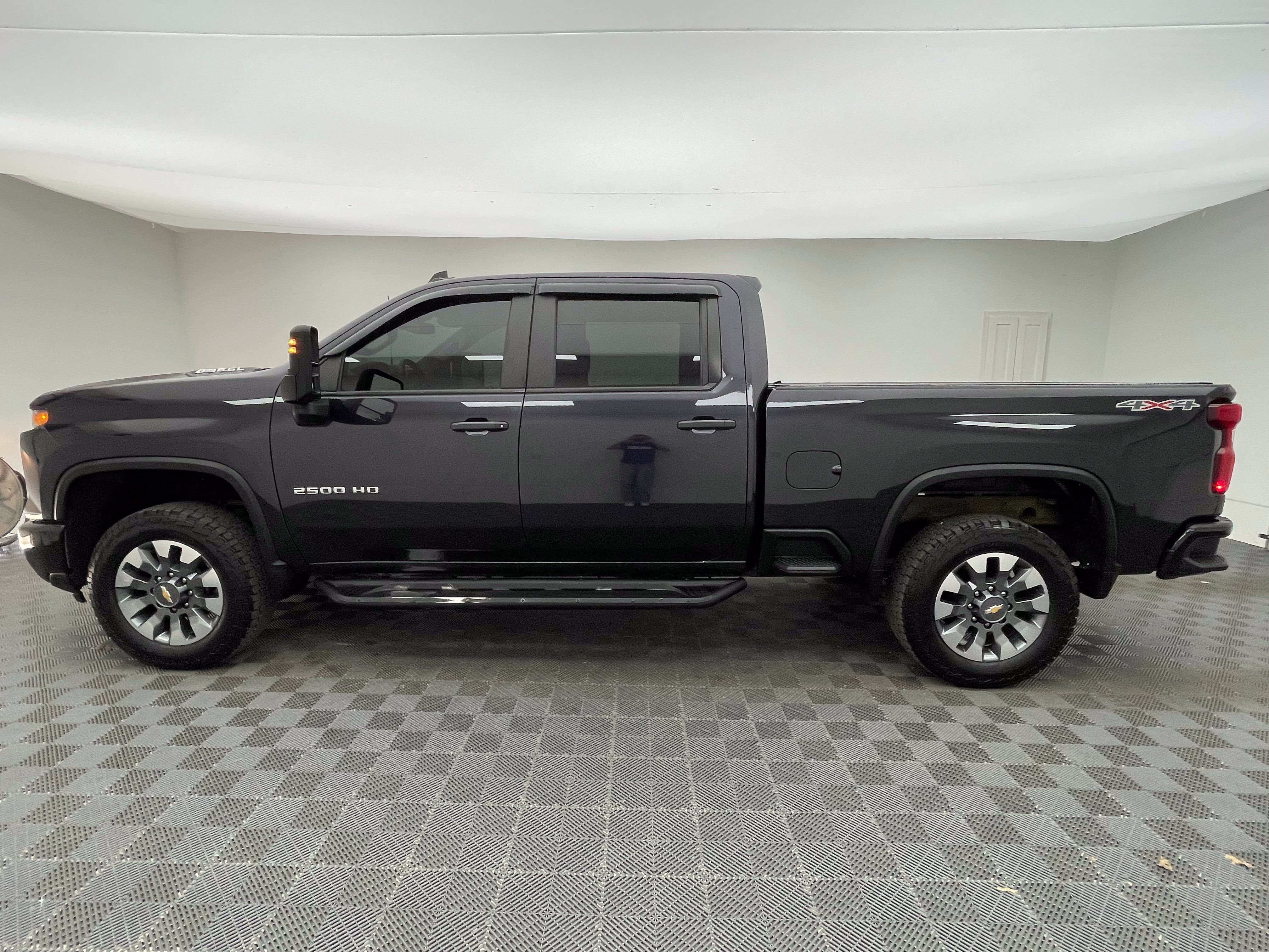 Used 2024 Chevrolet Silverado 2500 Custom w/ Custom Value Package AWD/4WD image 12