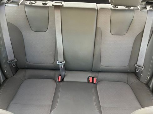 Used 2025 Buick Encore GX Preferred image 37