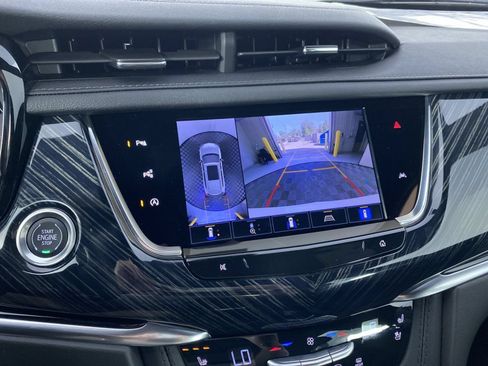 Certified 2024 Cadillac XT6 Premium Luxury w/ Technology Package FWD image 7