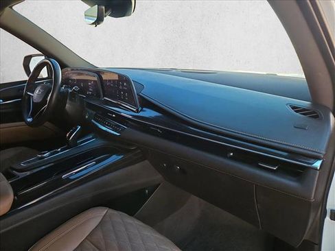 Used 2022 Cadillac Escalade Premium Luxury w/ Performance Package image 25