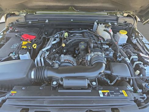 Used 2023 Jeep Gladiator Mojave w/ LED Lighting Group AWD/4WD image 32