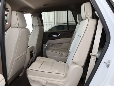 New 2026 GMC Yukon Denali AWD/4WD image 15