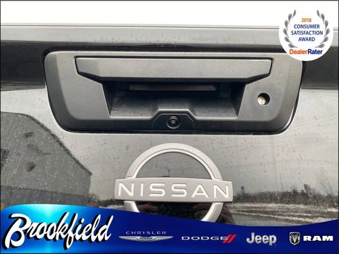 Used 2023 Nissan Frontier SV w/ Midnight Edition Package image 13