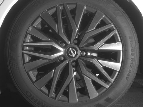 Used 2025 Nissan Altima 2.5 SV FWD image 14