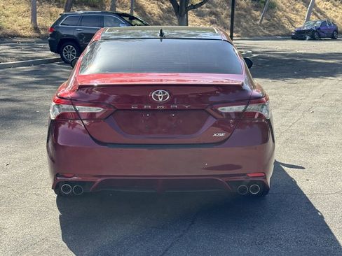 Used 2018 Toyota Camry XSE w/ Driver Assist Package FWD image 5