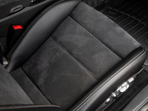 Certified 2016 Porsche 911 GT3 RWD image 36