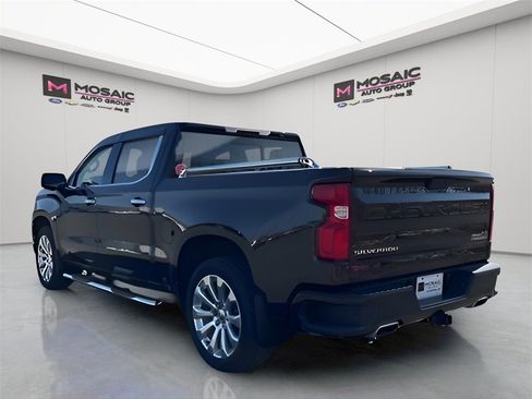 Used 2019 Chevrolet Silverado 1500 High Country w/ Technology Package image 5
