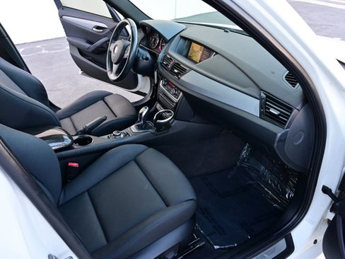 Used 2014 BMW X1 xDrive28i image 12