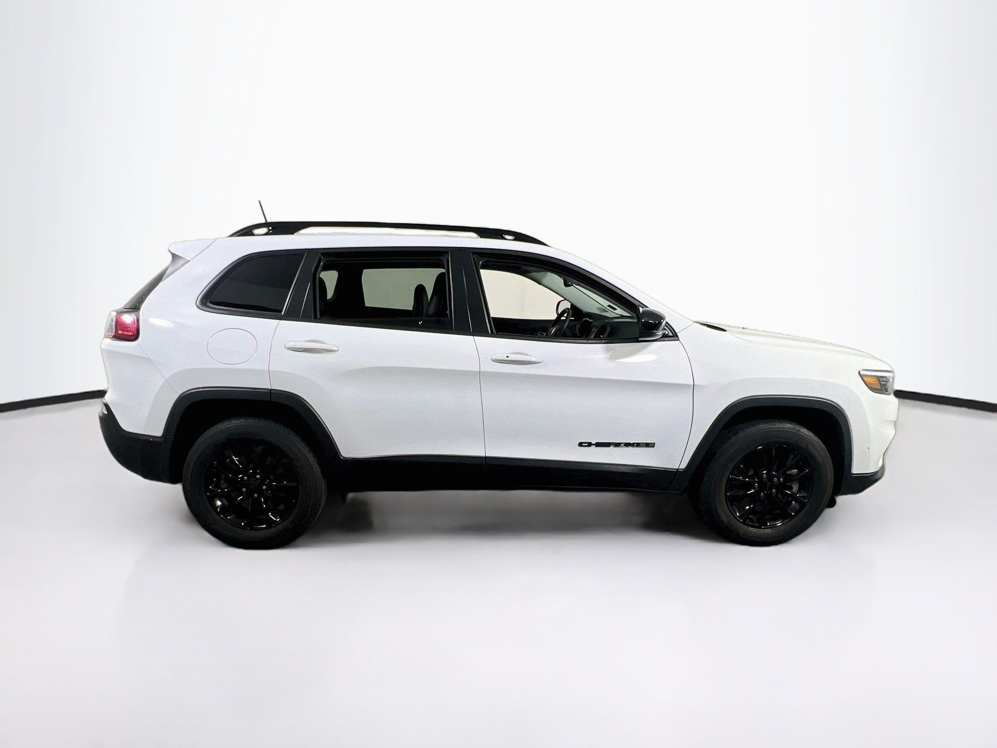 Used 2023 Jeep Cherokee Altitude Lux w/ Lux Elite Package AWD/4WD image 4
