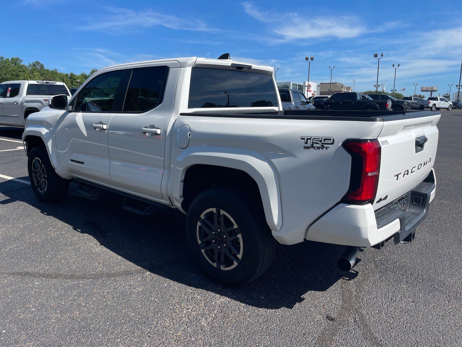 Used 2024 Toyota Tacoma TRD Sport AWD/4WD image 14
