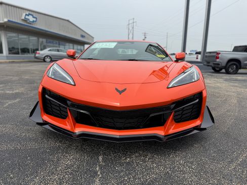 New 2025 Chevrolet Corvette Z06 RWD image 2