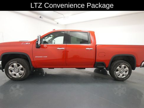 Used 2020 Chevrolet Silverado 2500 LTZ AWD/4WD image 4