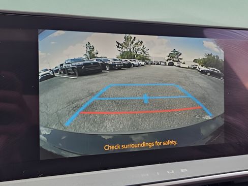Used 2023 Toyota Prius Prime Premium FWD image 19