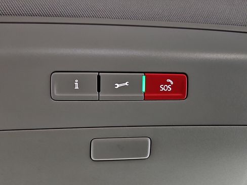 Certified 2023 Volkswagen Atlas SE image 20