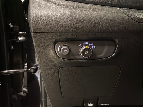 Used 2025 Buick Encore GX Preferred FWD image 31