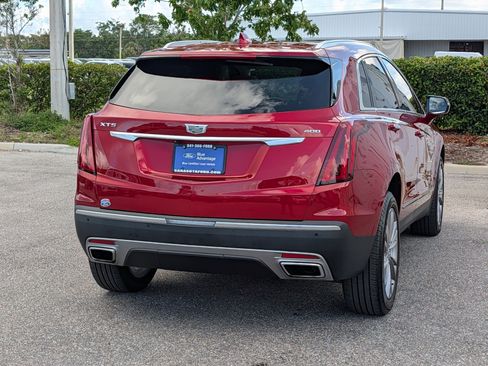 Used 2024 Cadillac XT5 Premium Luxury w/ LPO, Floor Liner Package FWD image 4
