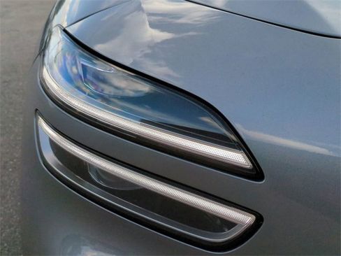 New 2026 Genesis G70 2.5T image 9