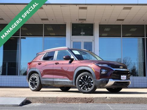 Used 2023 Chevrolet TrailBlazer LT image 1