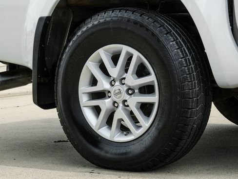 Used 2018 Nissan Frontier SV RWD image 52