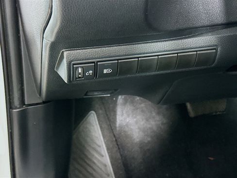 Used 2024 Toyota Corolla LE image 16