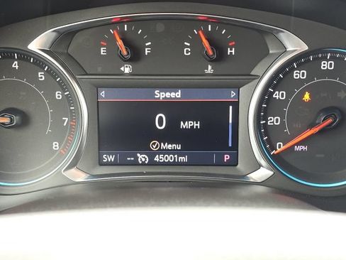 Used 2023 Chevrolet Traverse LT w/ LT Premium Package FWD image 26