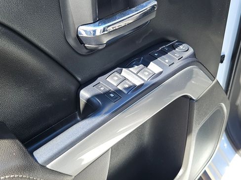 Used 2017 Chevrolet Silverado 1500 LT w/ All Star Edition image 12