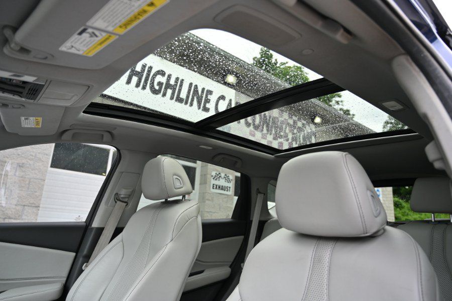 Used 2019 Acura RDX w/ Technology Package AWD/4WD image 3