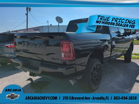 Used 2025 RAM 3500 Big Horn AWD/4WD image 3
