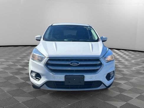 Used 2017 Ford Escape SE w/ SE Cold Weather Package FWD image 2