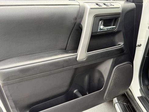 Used 2014 Toyota 4Runner SR5 RWD image 17