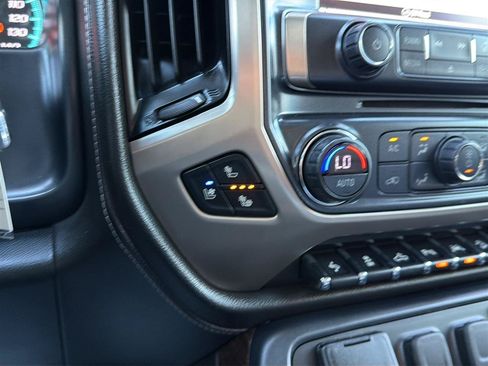 Used 2018 GMC Sierra 1500 Denali w/ Denali Ultimate Package AWD/4WD image 22