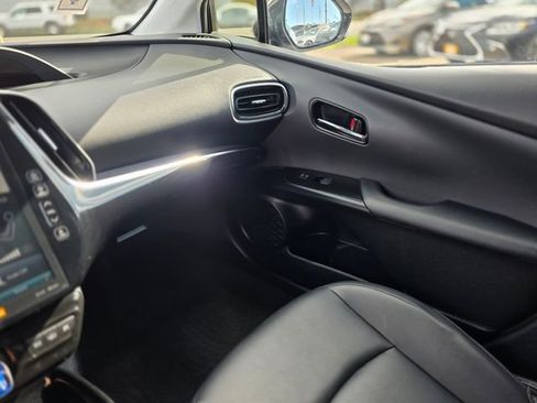 Used 2019 Toyota Prius Prime Advanced image 27