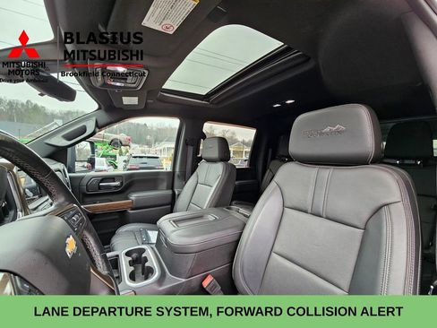 Used 2020 Chevrolet Silverado 2500 High Country w/ Z71 Off-Road Package image 10