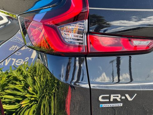 Used 2025 Honda CR-V Sport image 12
