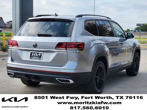 Used 2023 Volkswagen Atlas SE w/ Panoramic Sunroof Package AWD/4WD image 4